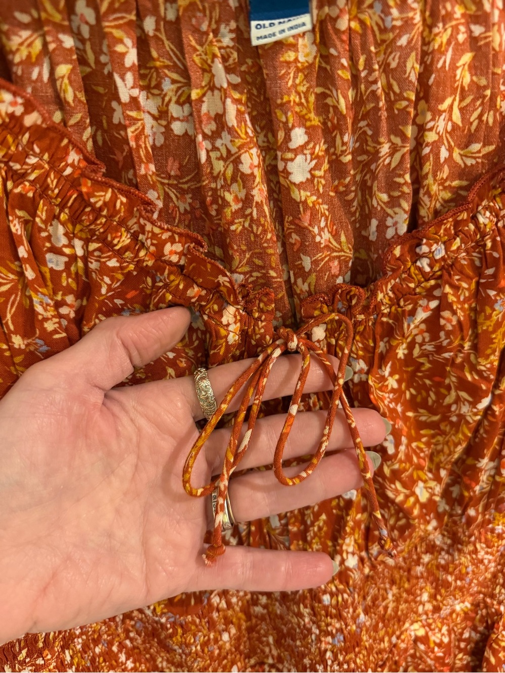 Floral Blouse with Ruffled Sleeves from Old Navy - Picture 4 of 10
